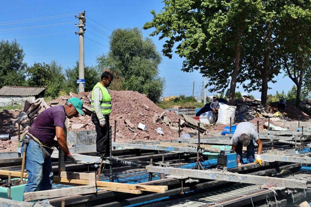 Raylar döşendi, elektrikler verildi: İşte yeni tramvay hattı! 21
